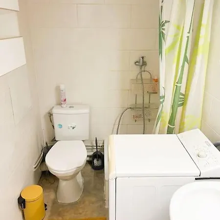 Studio Confortable Avec Acces Rapide A Paris De 2 Minutes Du Metro 아파트 *